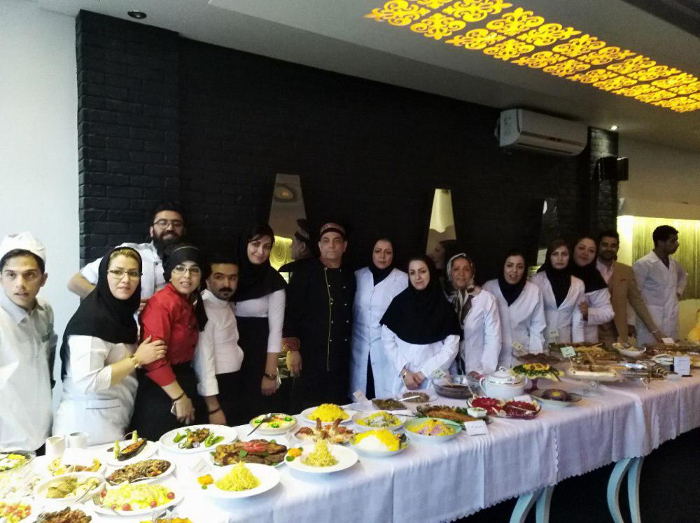 برگزاری-کلاس-مدیر-غذا-و-نوشیدنی-در-مجموعه-bmw-club-با-حضور-استاد-غفوریان